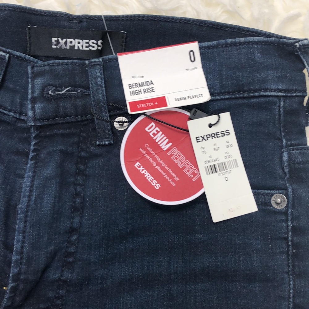 Express Bermuda high rise jean shorts nwt - Picture 2 of 5
